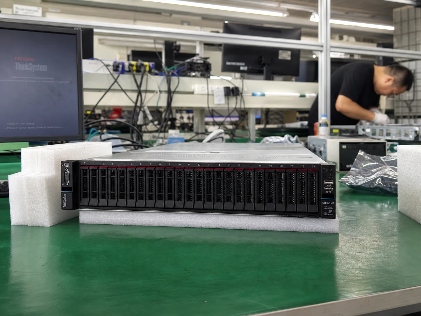 Lenovo ThinkSystem SR650 V3 — catalog reference view